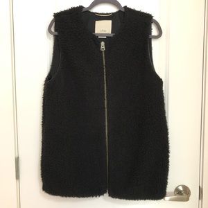 Wilfred Aritzia Black Teddy Chatou Vest Large Sherpa Style